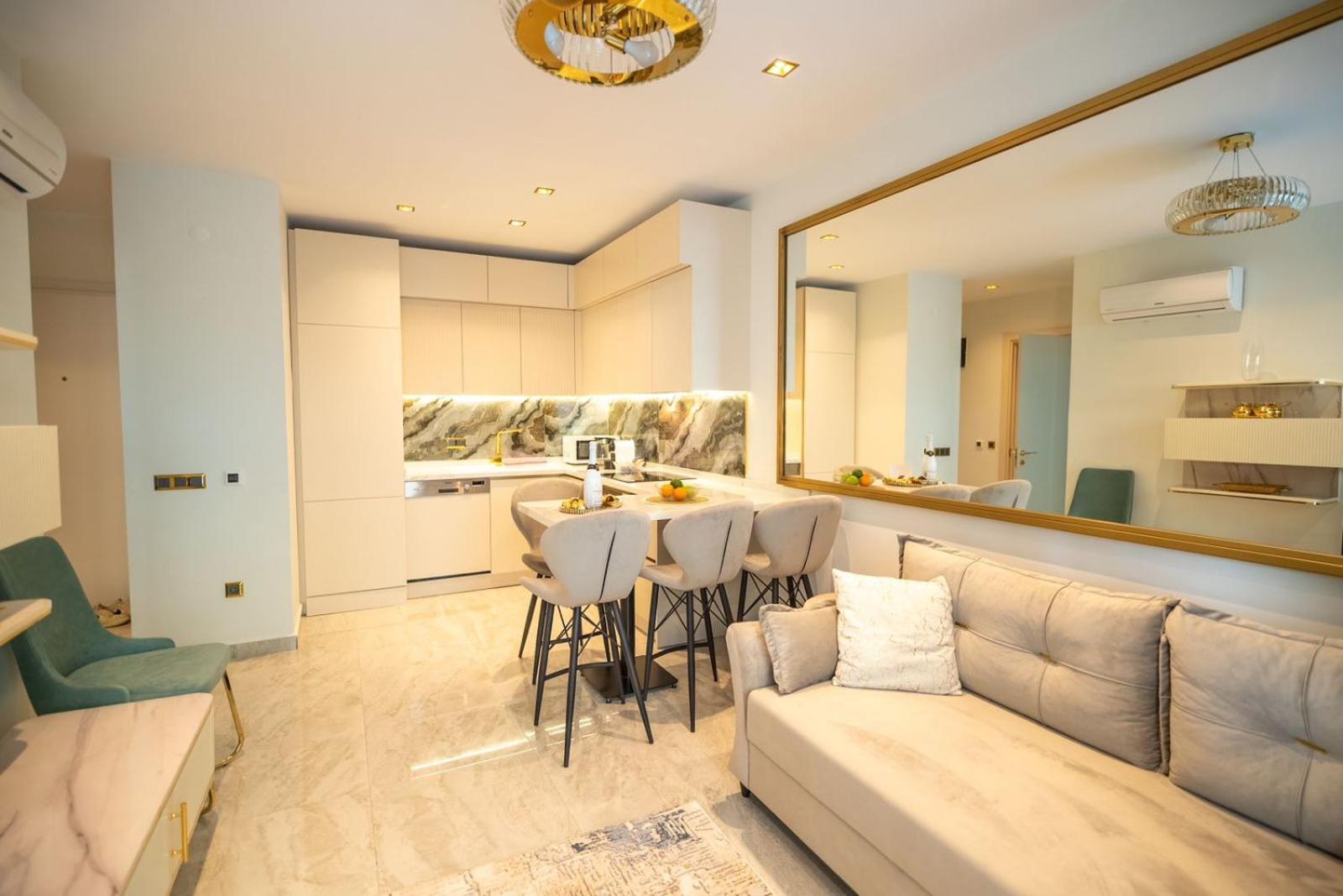 Apartment In 100m To The Sea *