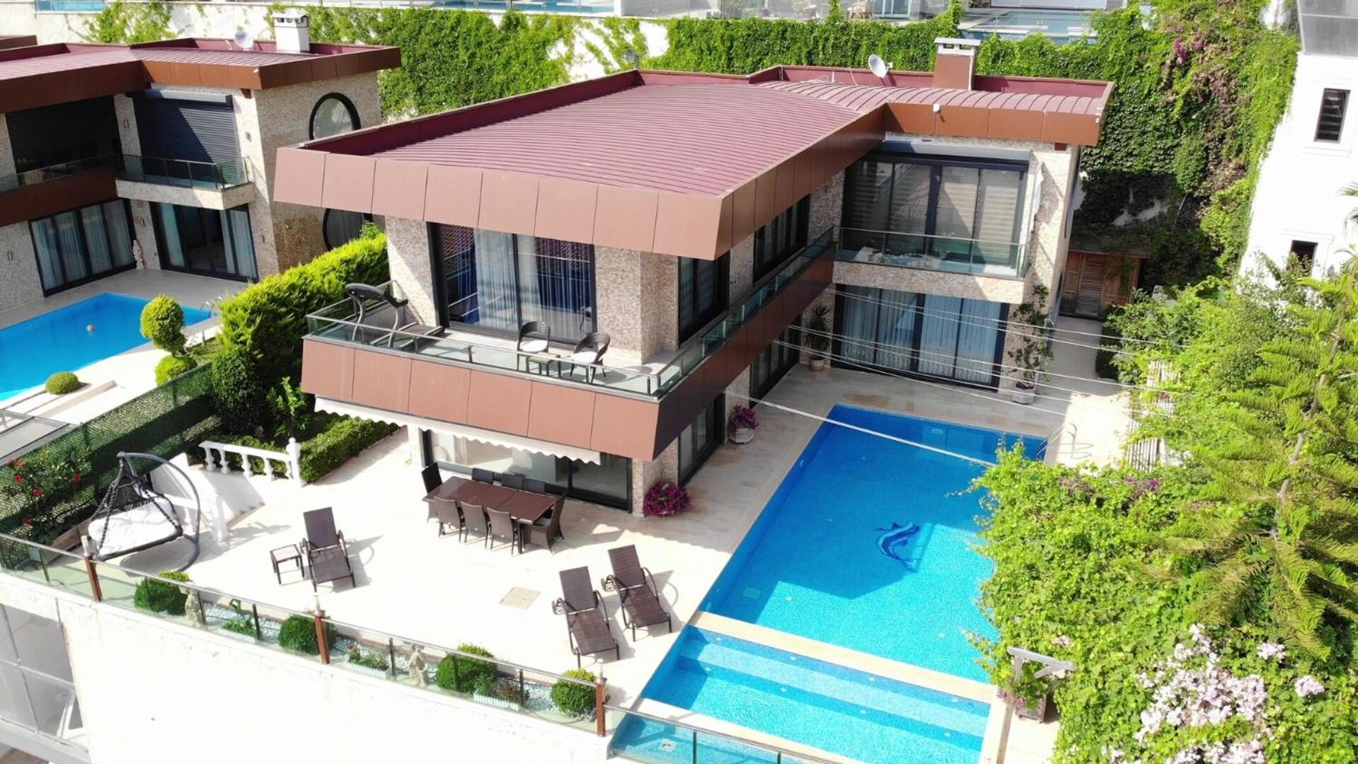 With A View And Pool Alanya