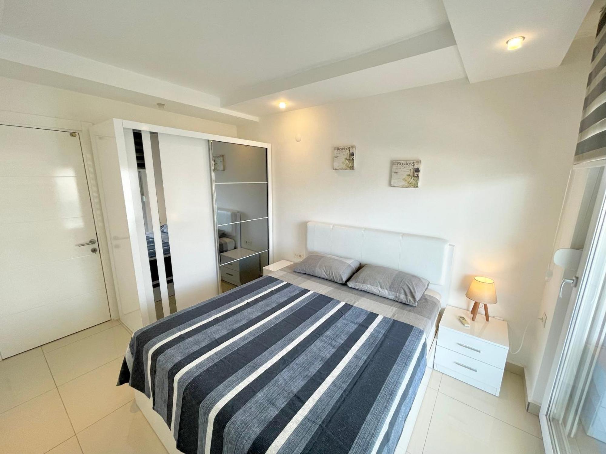 Apartment Sa Apartments! Sea View 500m To The