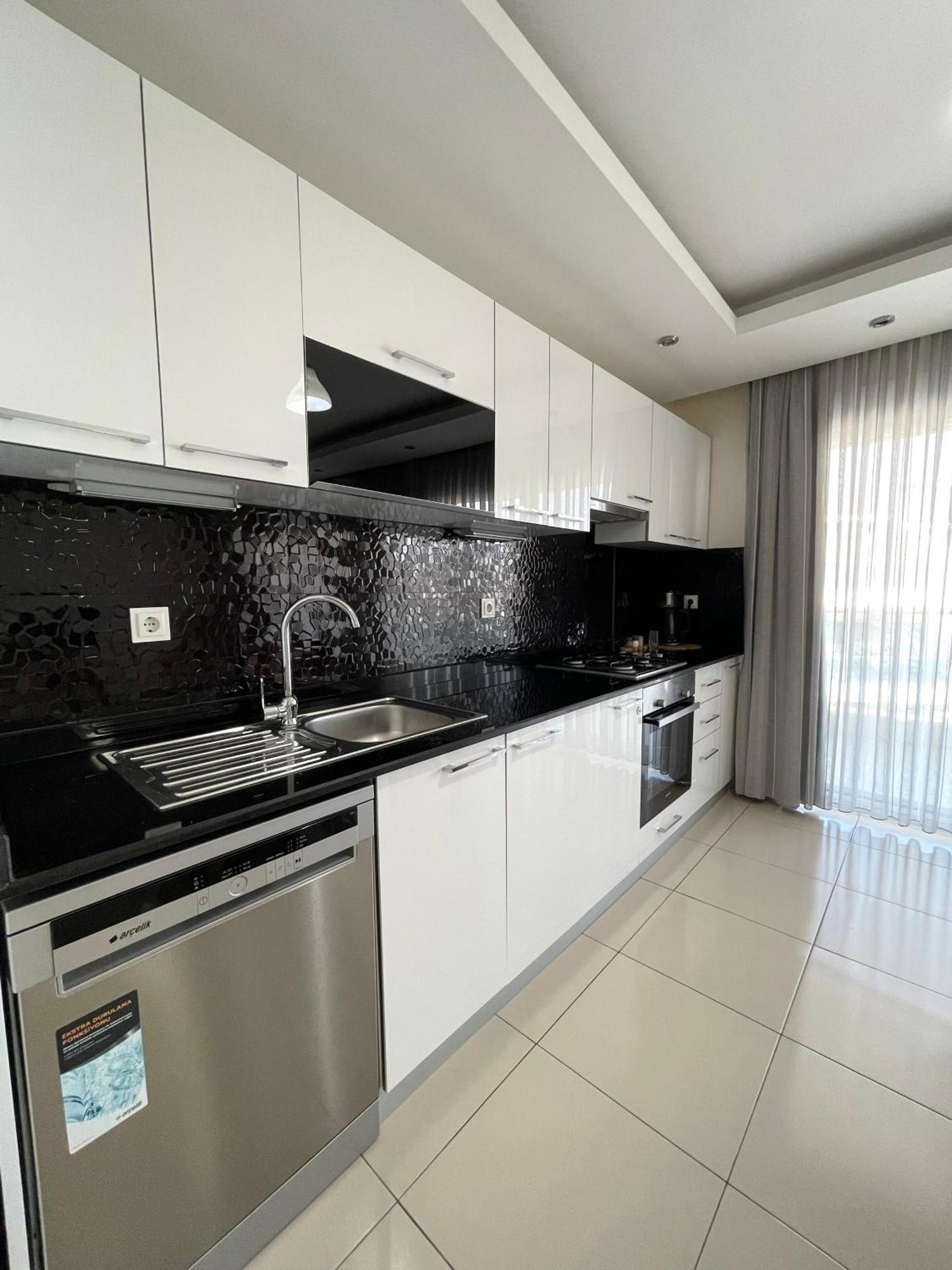 Sa Apartments! Sea View 500m To The Apartment