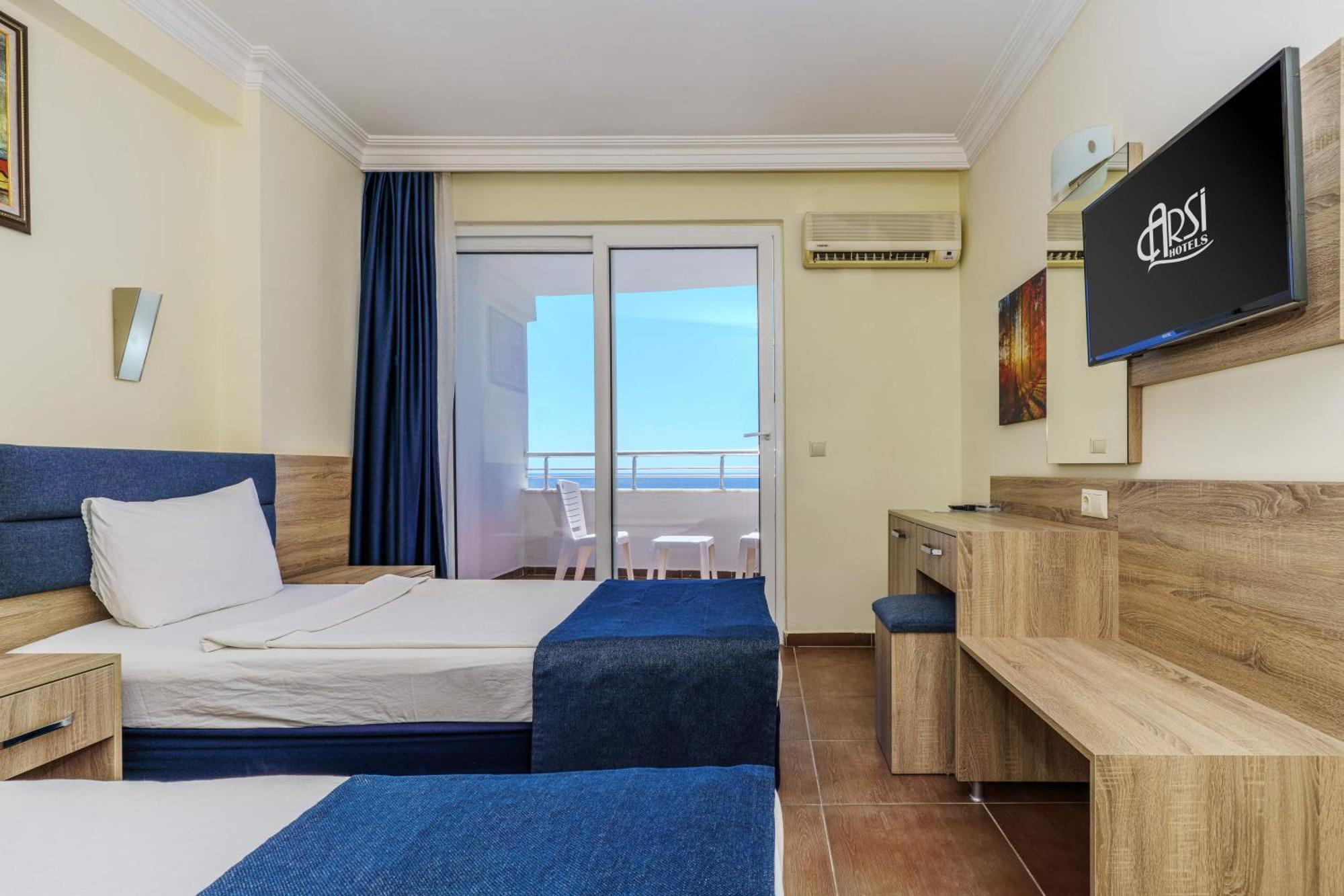 Arsi Blue Otel 4*