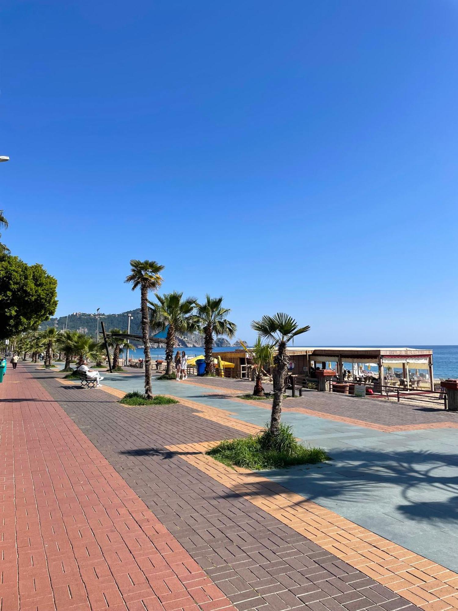 Apartment 500m To The Cleopatra