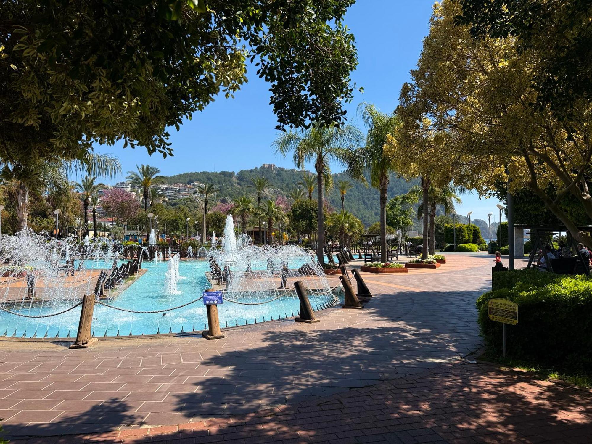 Sa Apartments! 150m To The Cleopatra *