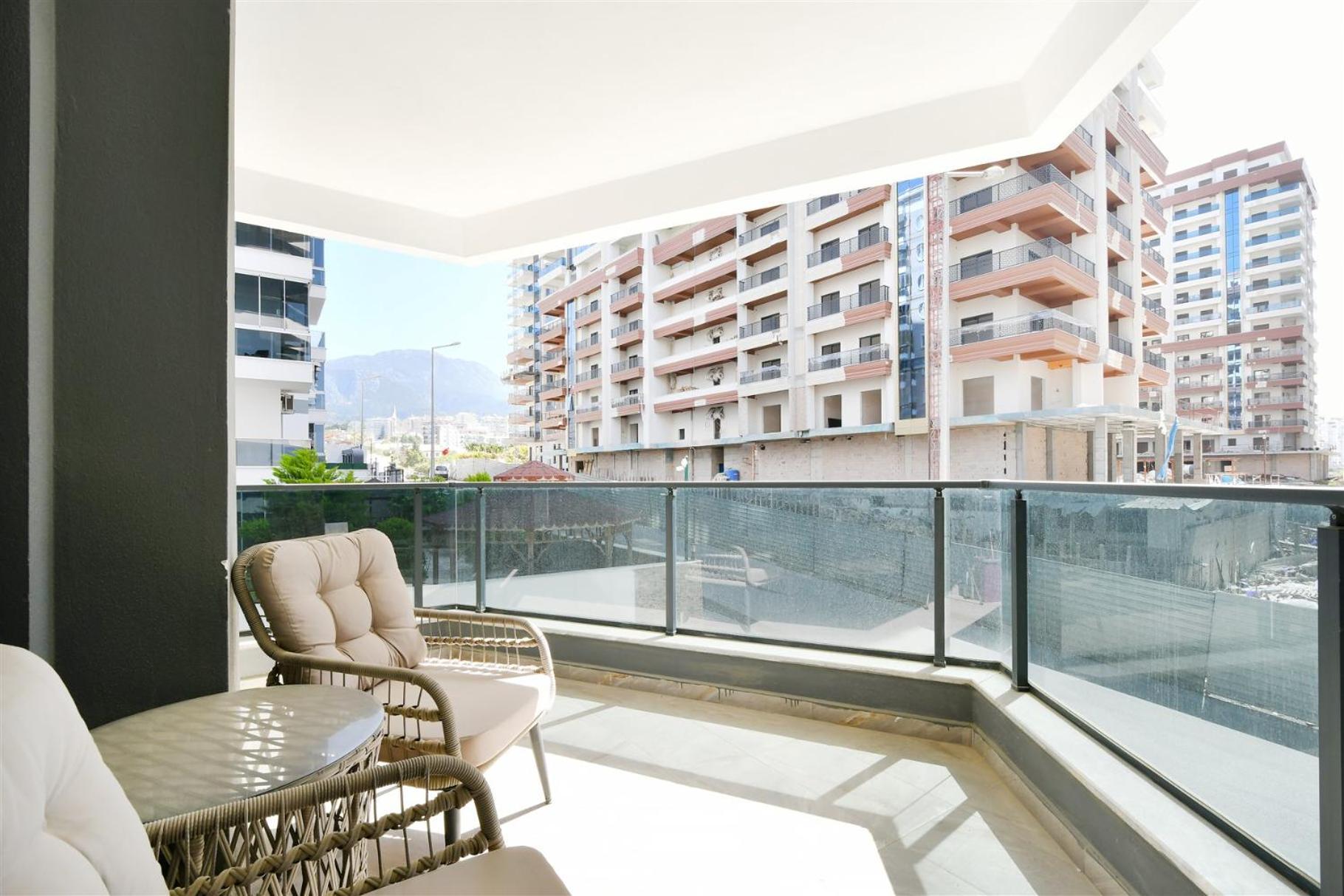 Apartment White Sail Spacious 2-bedroom Steps From Yekta Mall In Mahmutlar, *