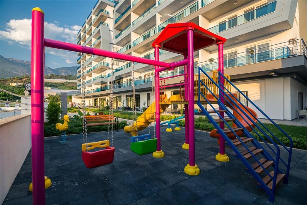 Lejlighed 0047 Exodus 2-bedroom Duplex In Mahmutlar With Sea, Mountain And Castle Views