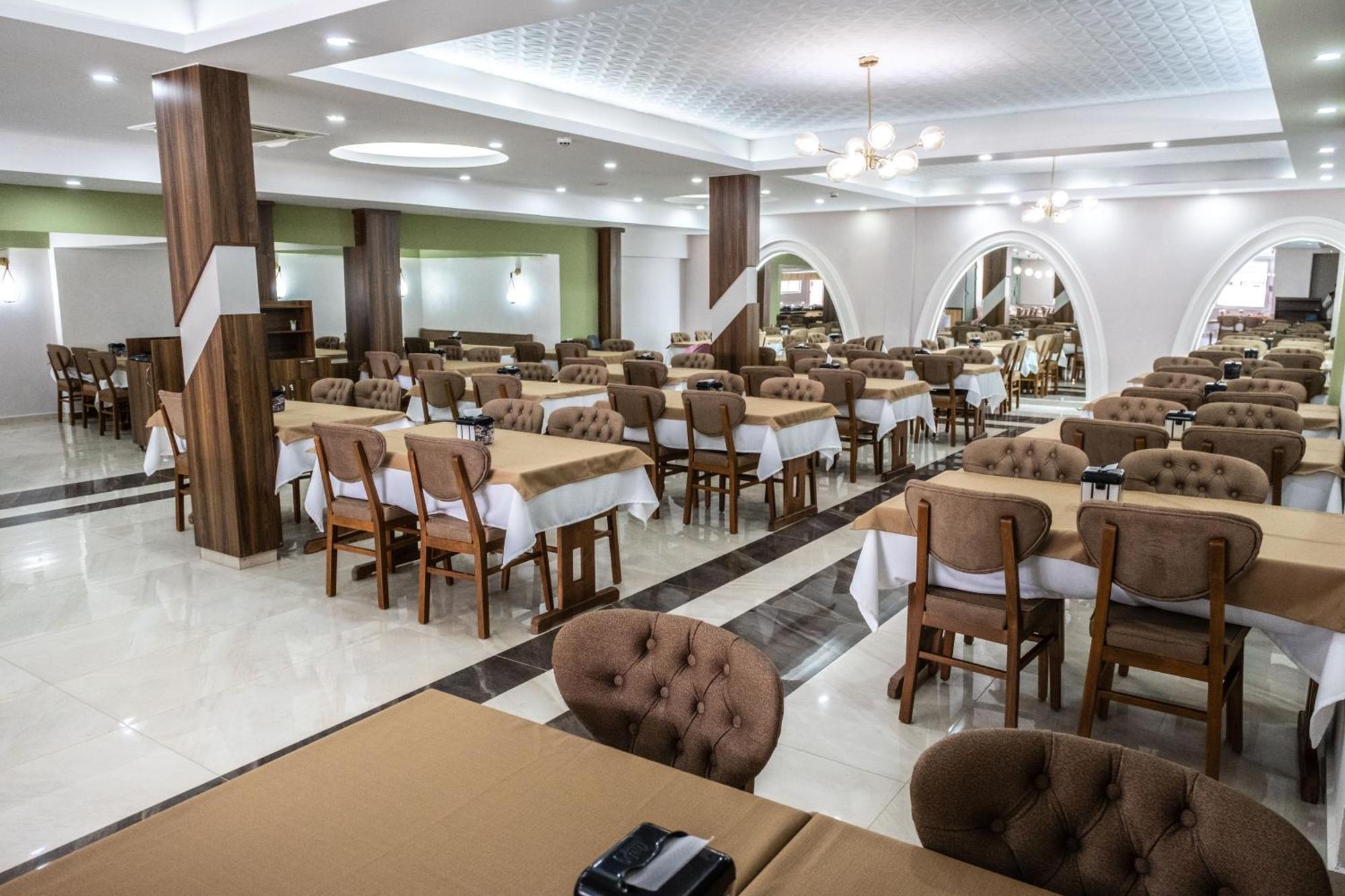 Otel Acar 4*