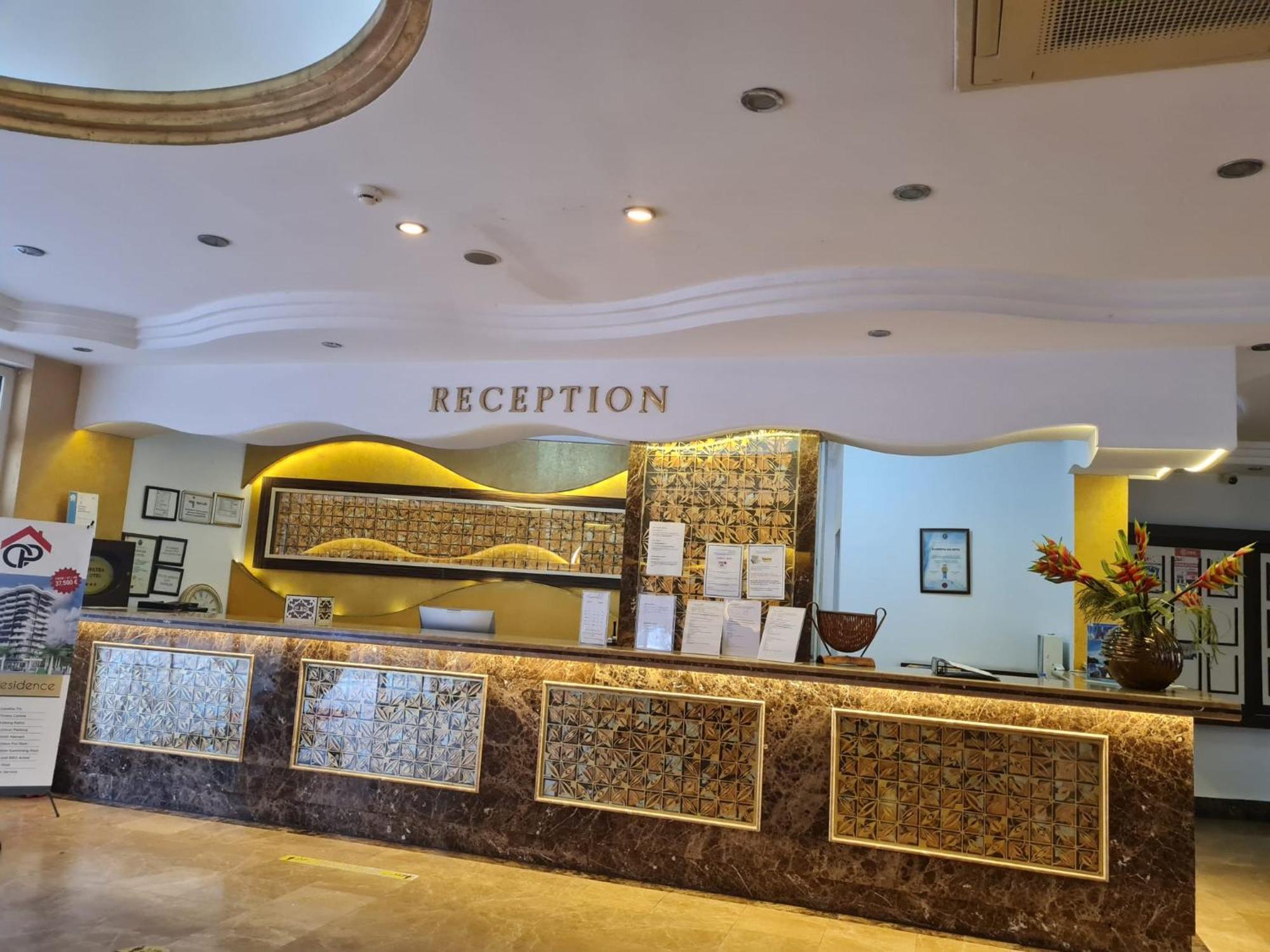 Kleopatra Ada Hotel