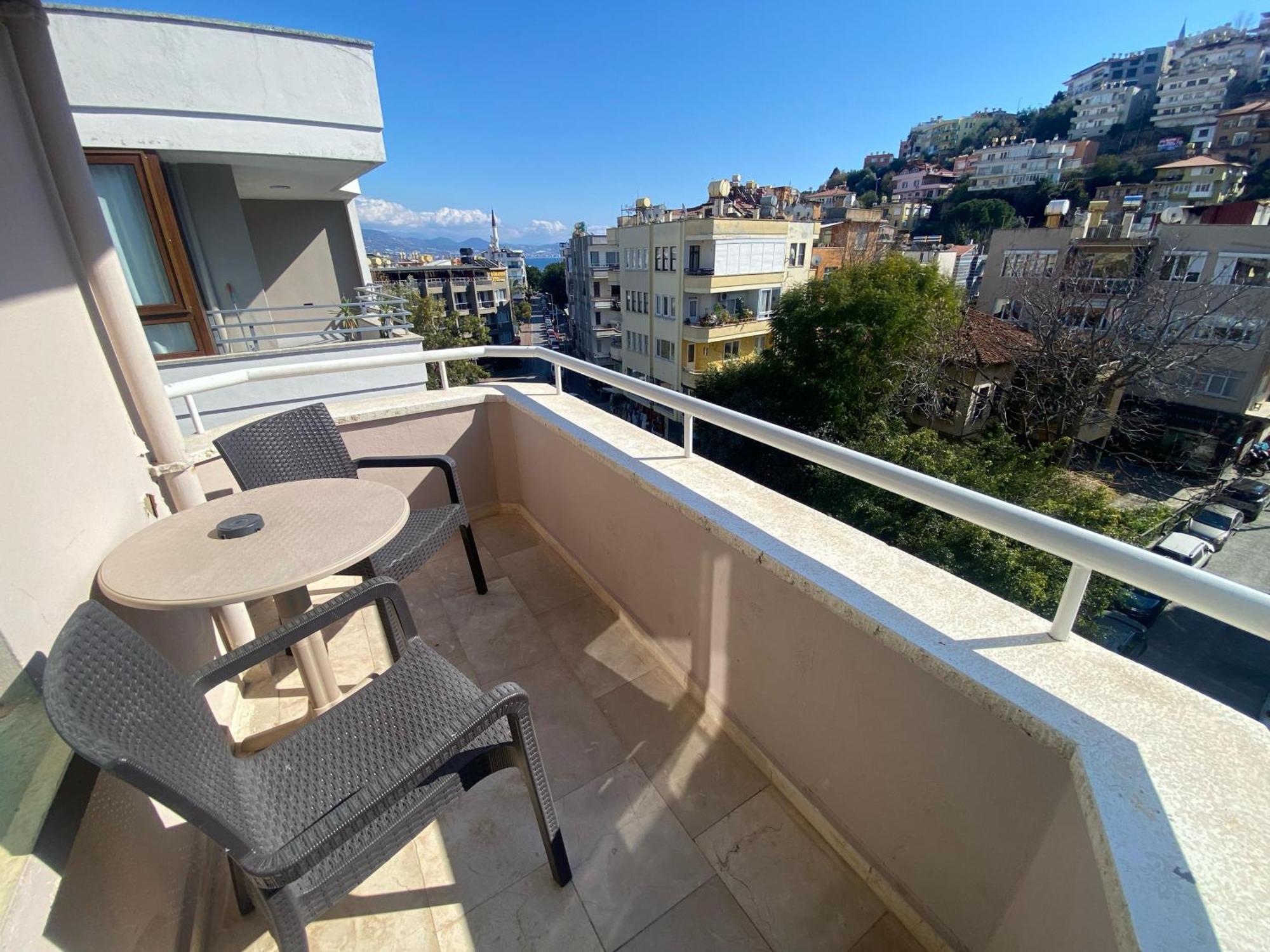 Hotel Alanya Bed & Breakfast 3*