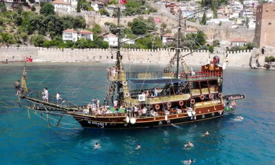 Boat Tour With Lunch In 4 Trip Campsite *