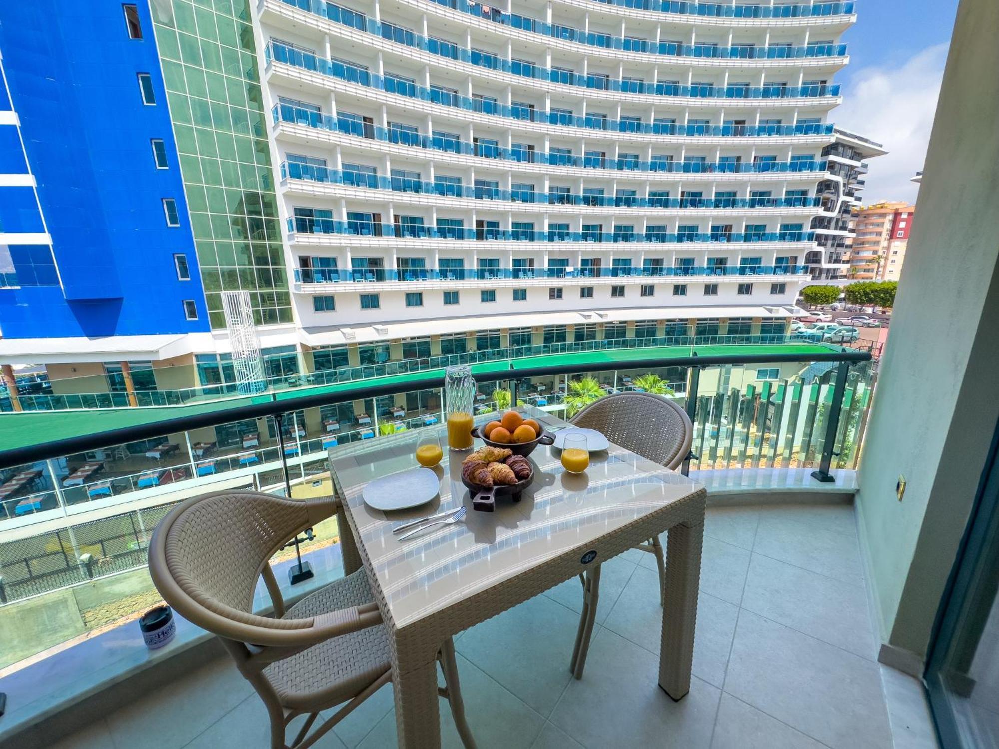 Excellence By The Sea Apartment
