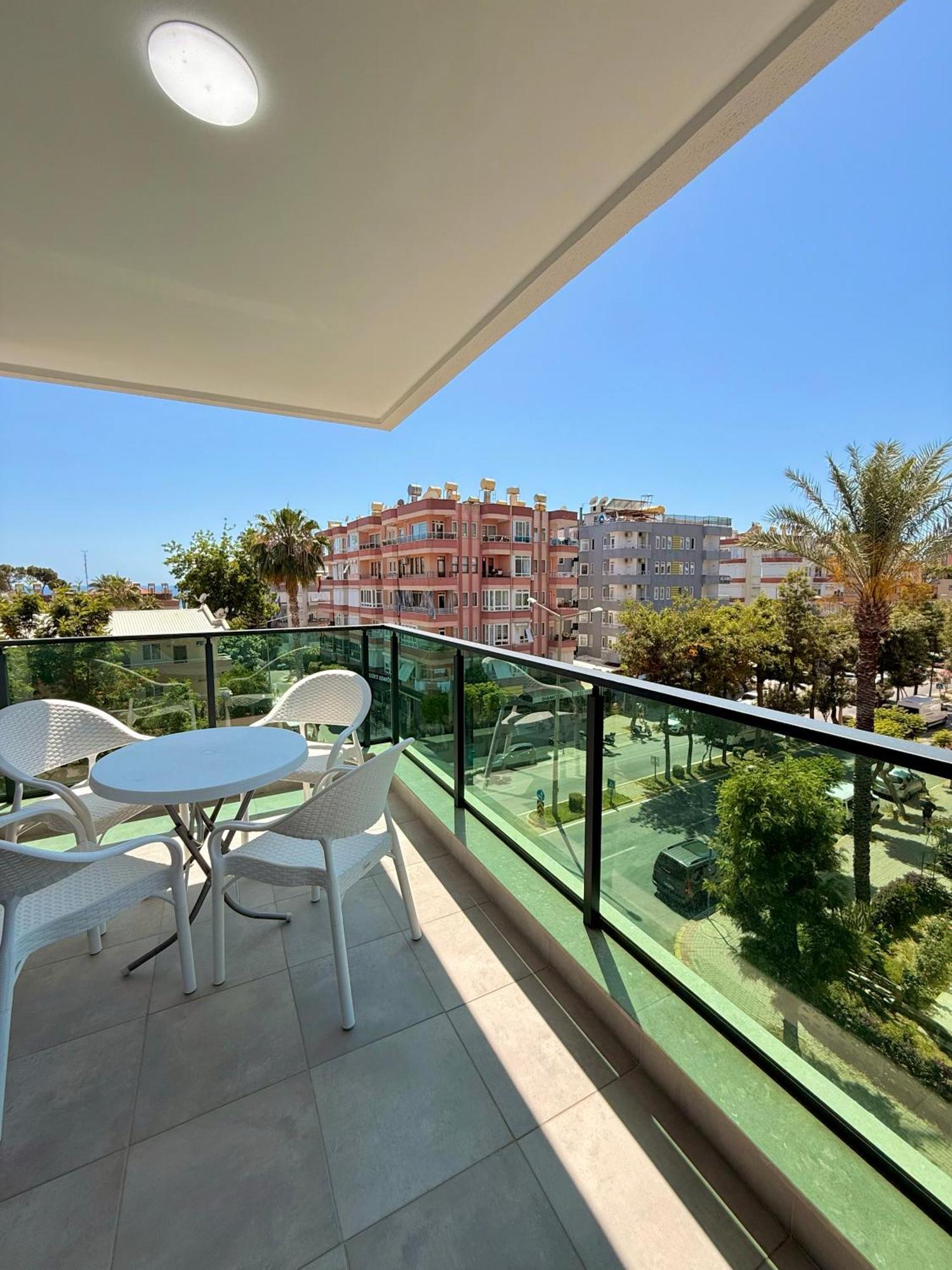 Sa Apartments! 150m To The Cleopatra