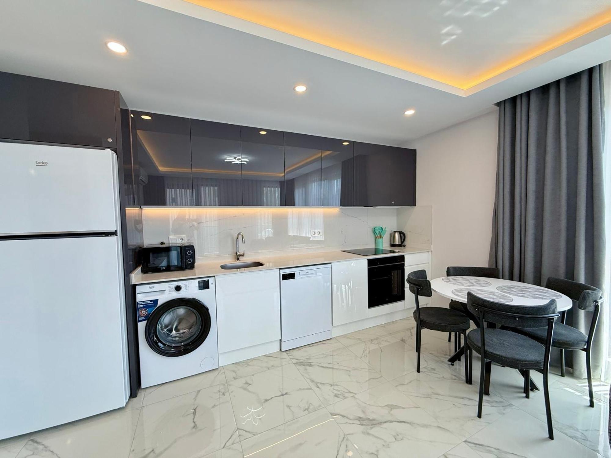 Sa Apartments! 150m To The Cleopatra * Alanya