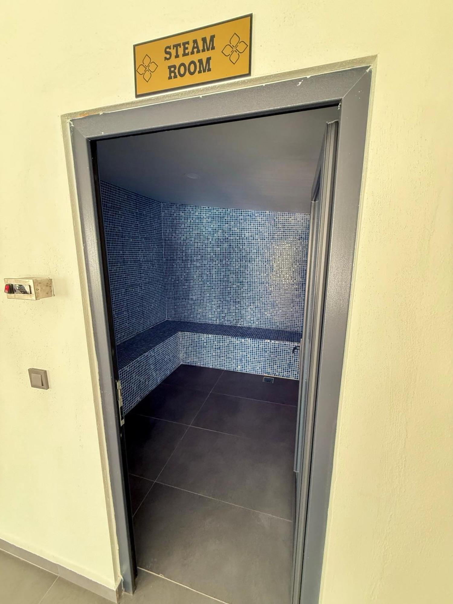 Appartement Sa Apartments! 300m To The & Yekta Mall *
