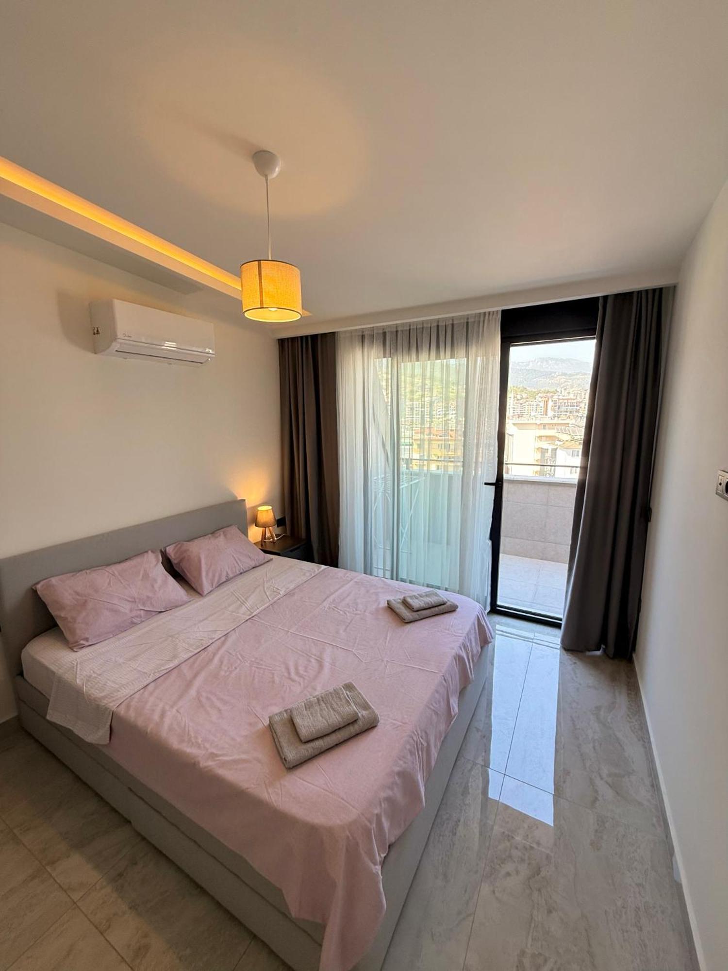 Sa Apartments! Luxury Sea View 2bd Duplex *