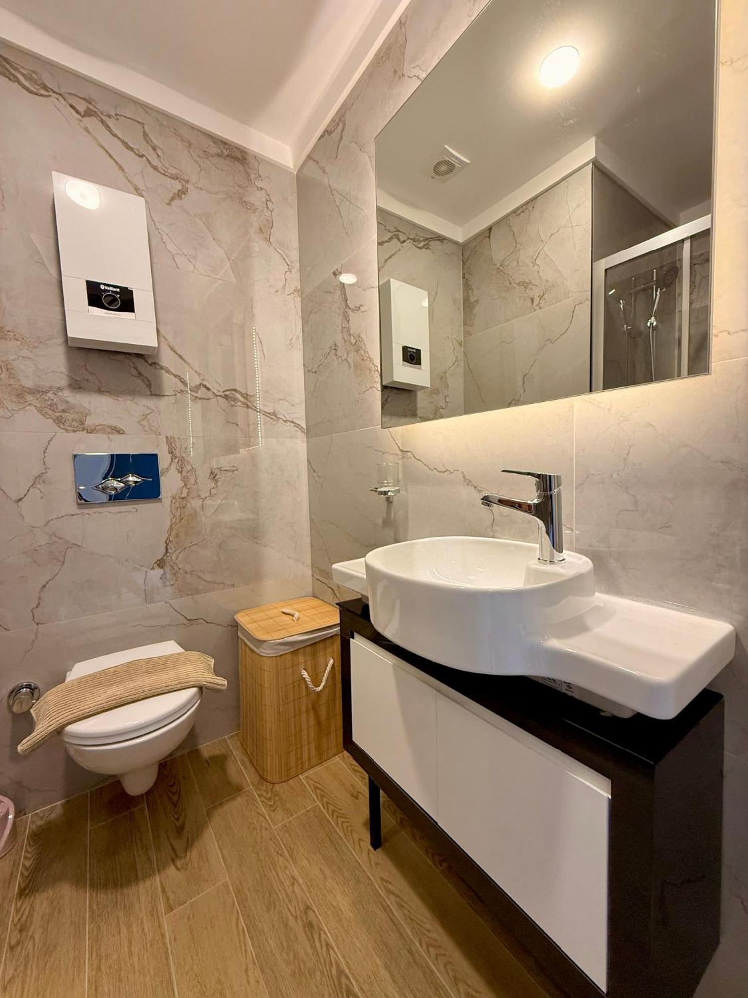 Sa Apartments! 150m To The Cleopatra