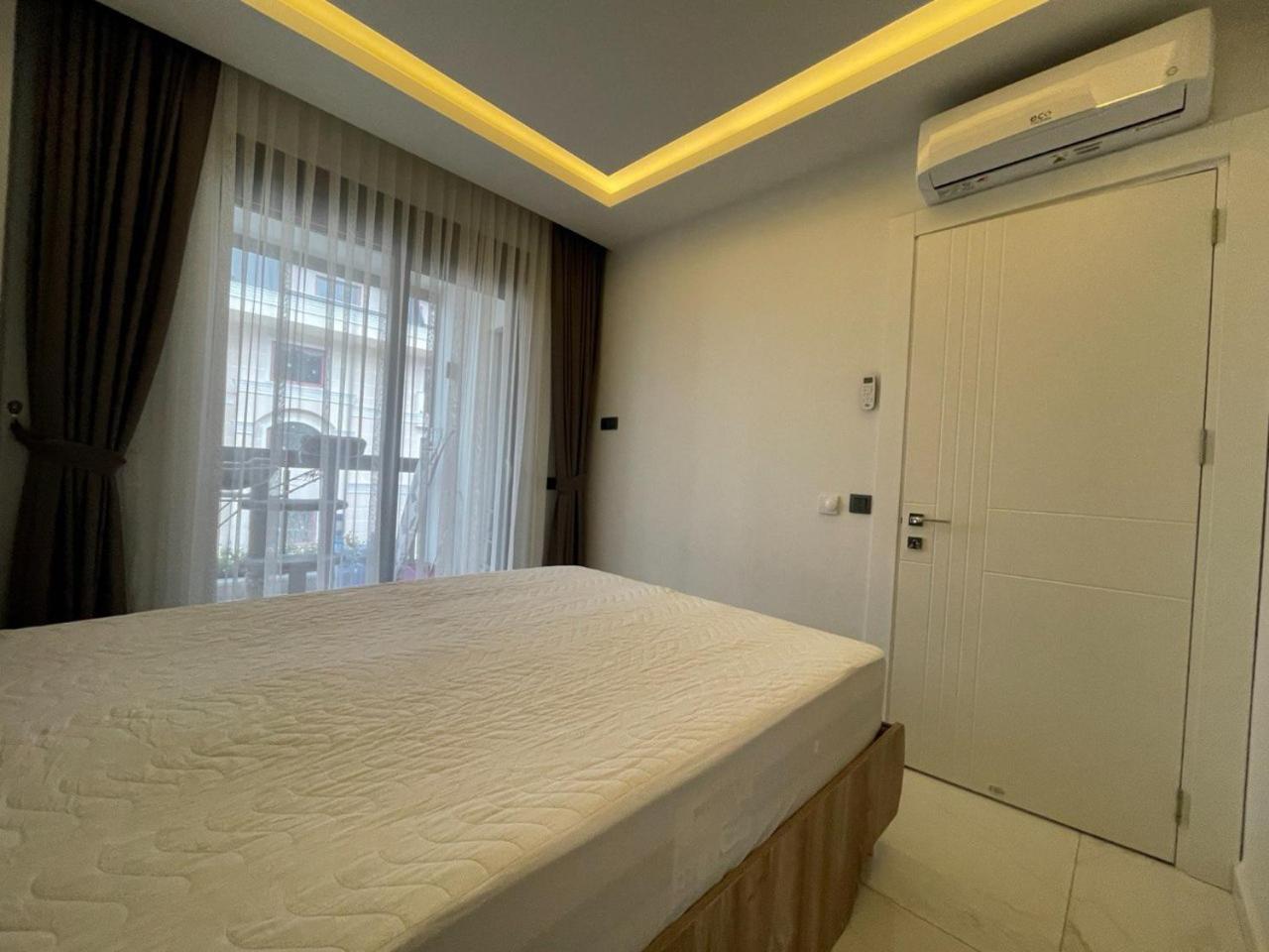 Cosy Flat, Kleopatra