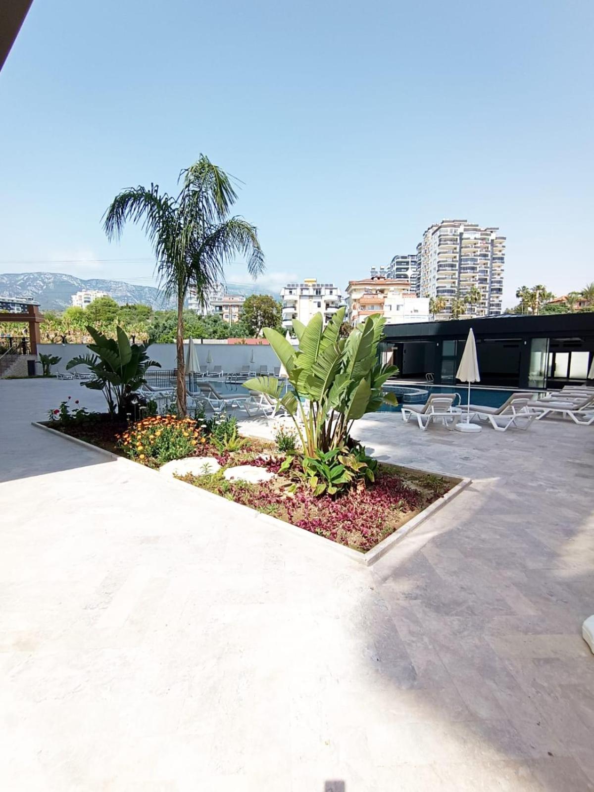Apartment Yenissey Comfortable 2-bedroom In Mahmutlar Near Sea *