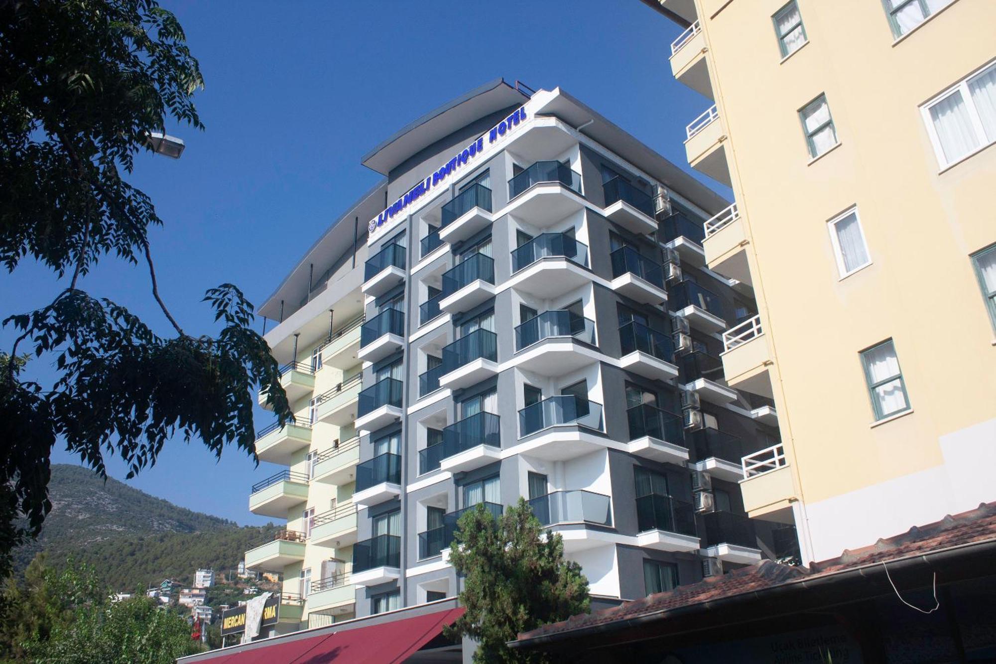 Livaneli Boutique