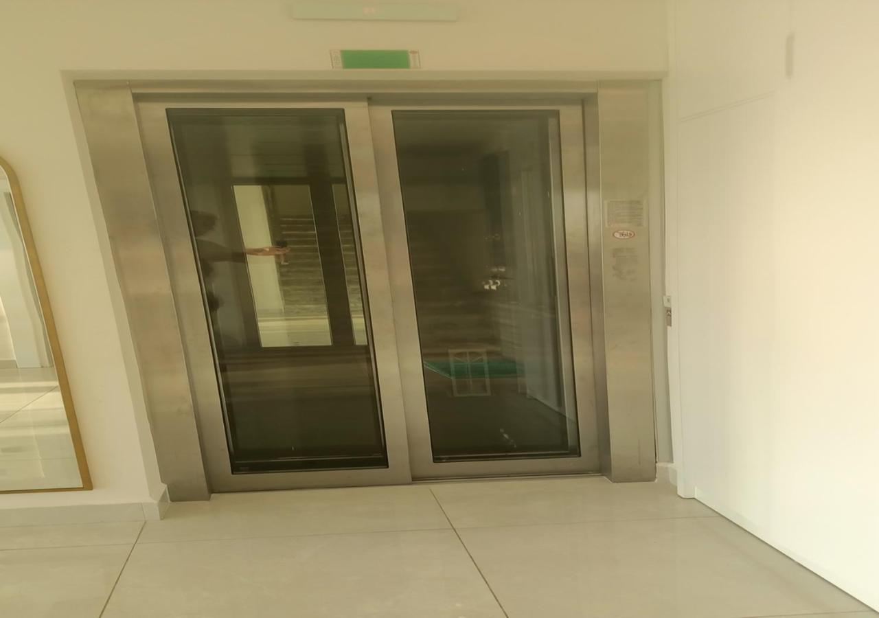 Luxury Seaview With 9000 M2 Access *