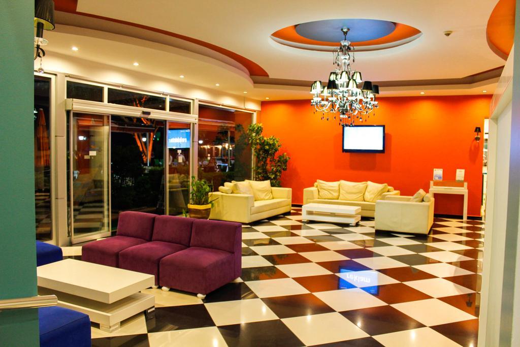 Ark And Hotel 3*