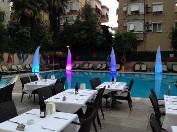 Aparthotel Okan Tower 3*