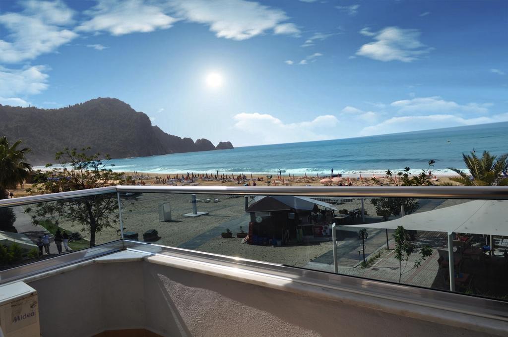 Azak Hotel 3*