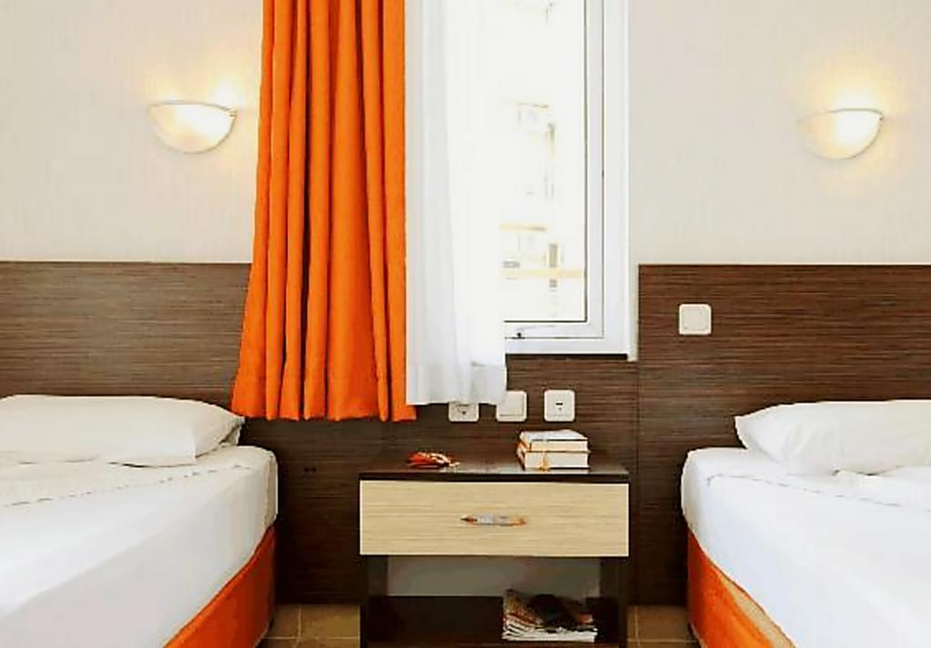 Ada-1 Aparthotel 3*