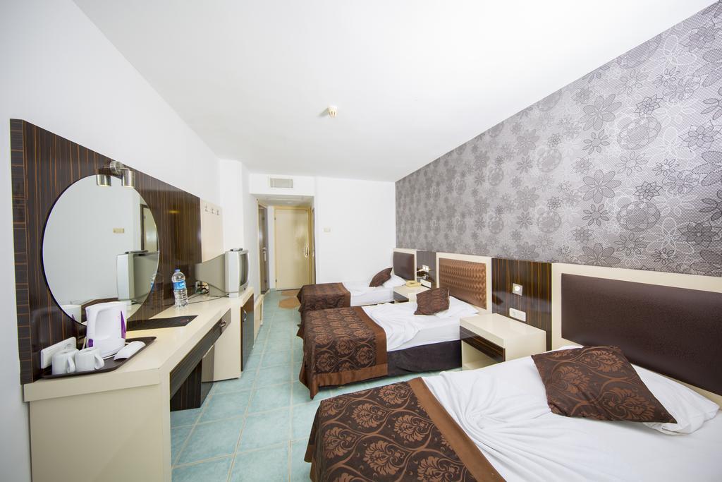 First Class Resort 5*