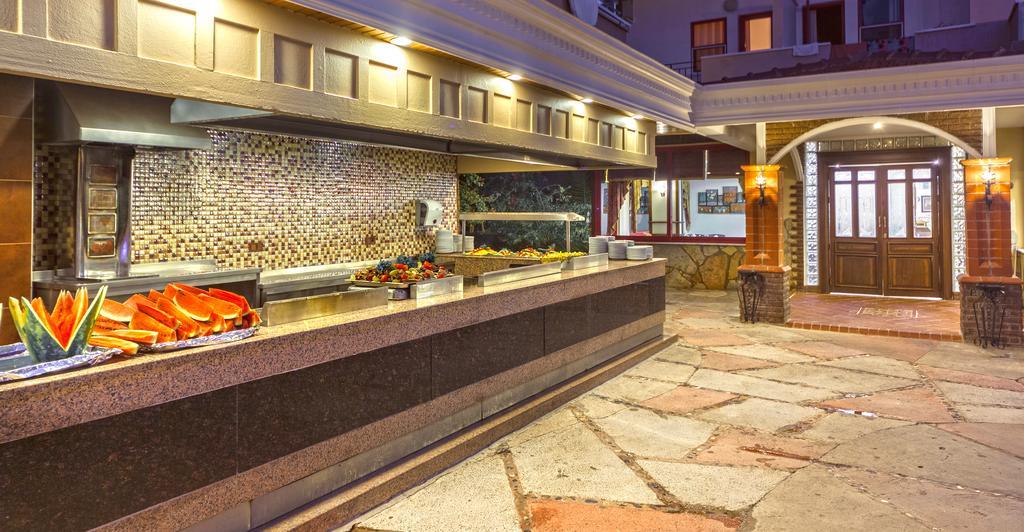 Hotel Saritas Only Family Concept 4*