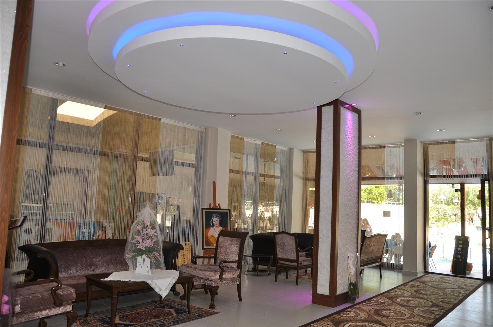 Aparthotel Kleopatra South Star