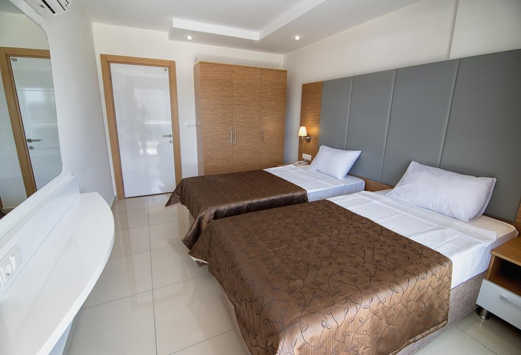 Crystal Towers 3* Alanya