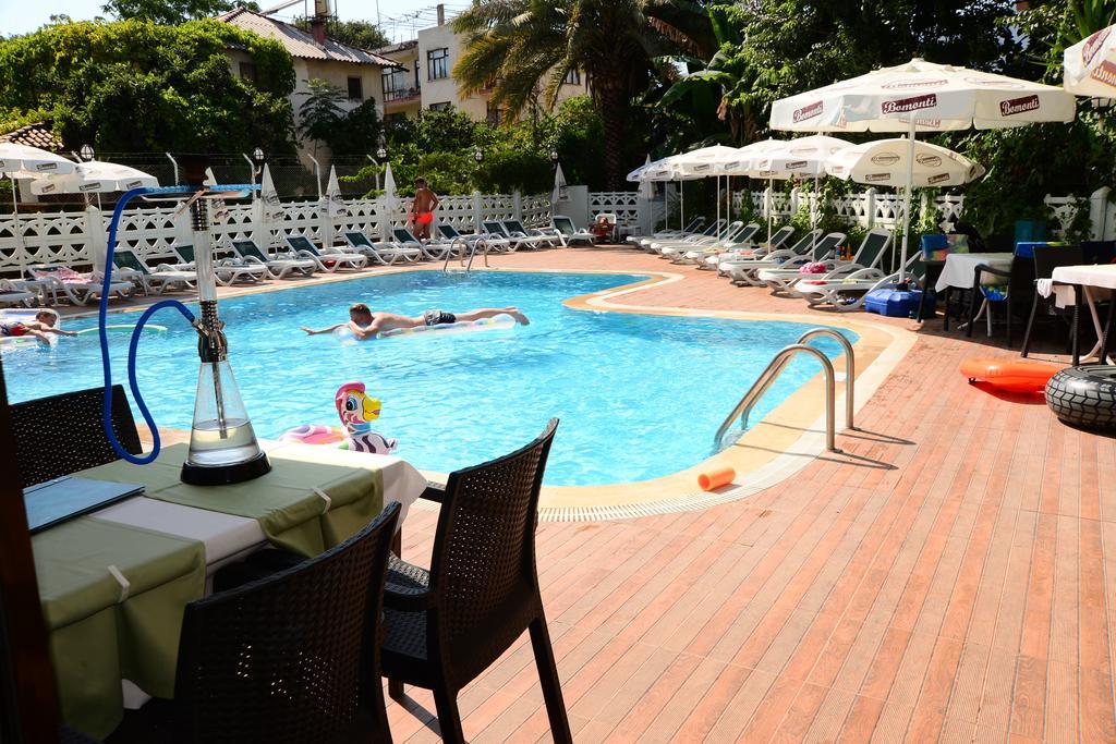 Hotel Pinar 2*