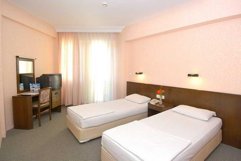 Hotel Remi 4*