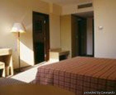 Acg Sunset Hotel