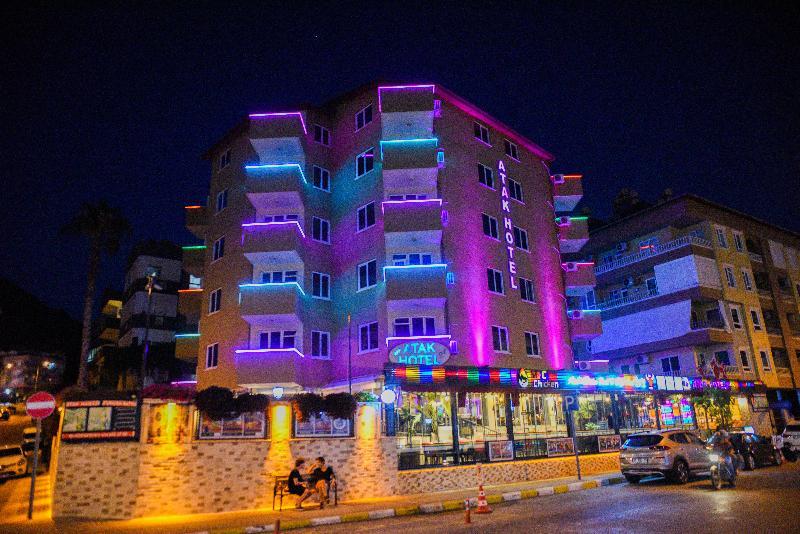 Atak Aparthotel
