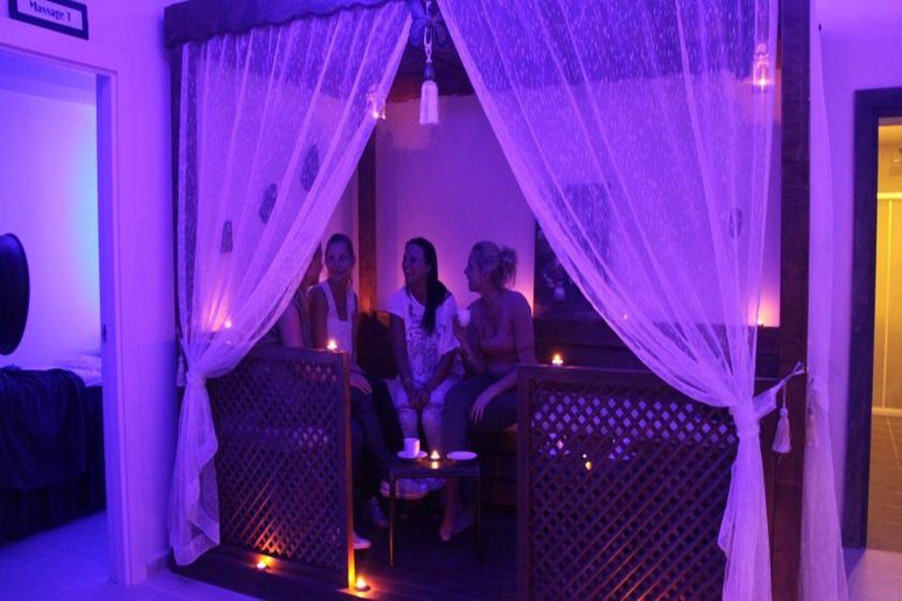 Exenia Hotel