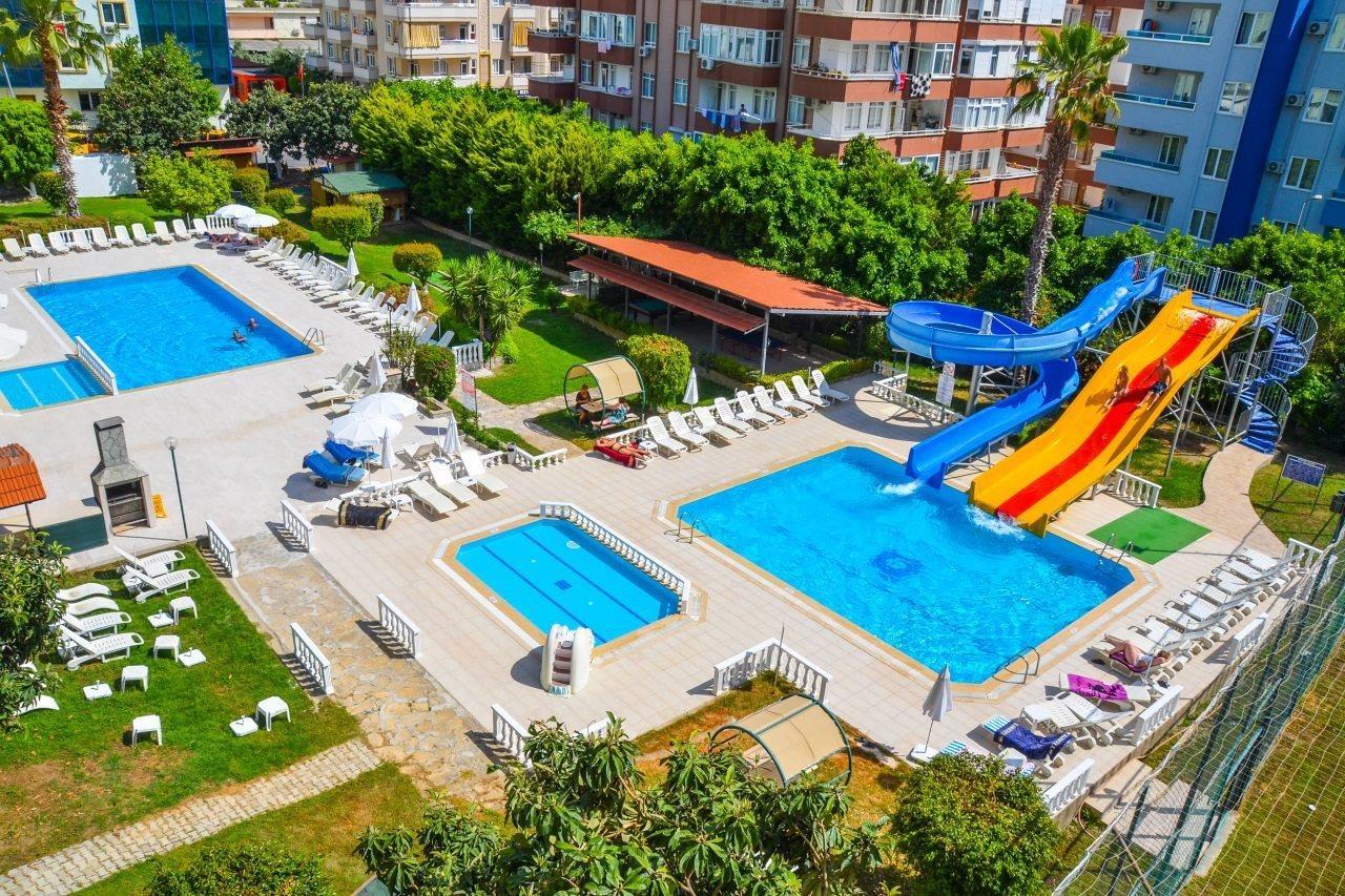 Park Hotel 2*