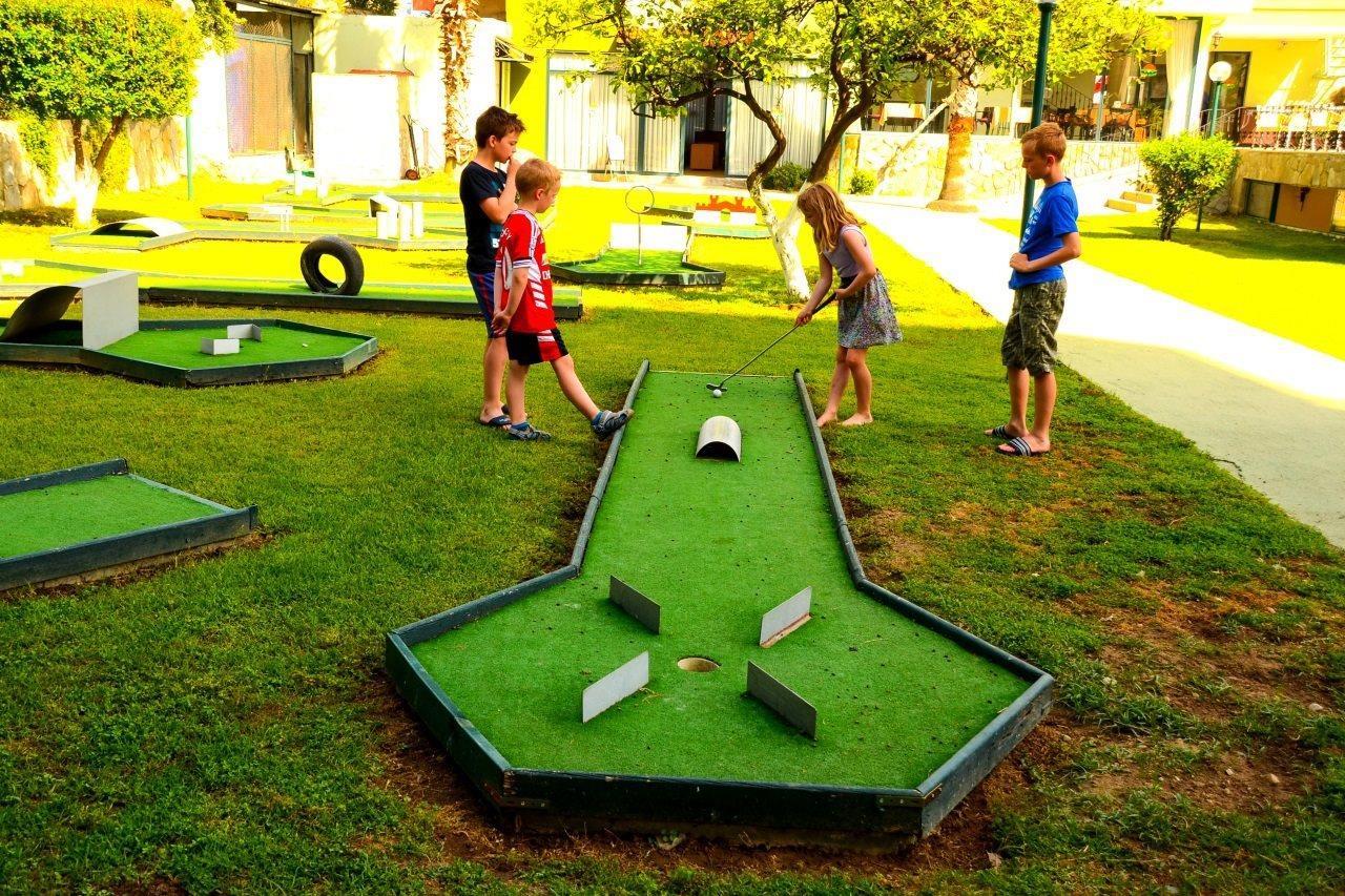 Park Hotel 2*