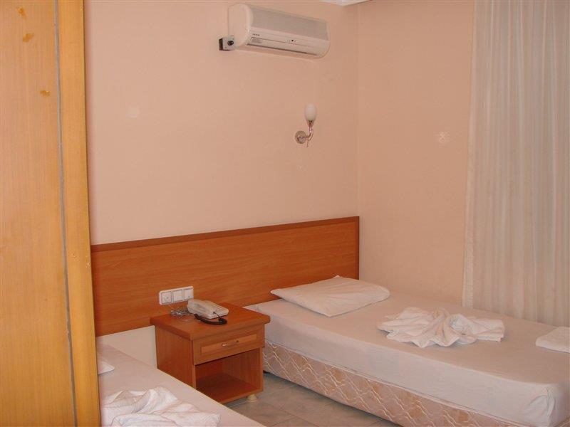 Mirage Apartment *