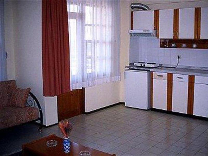 Ada-1 Aparthotel
