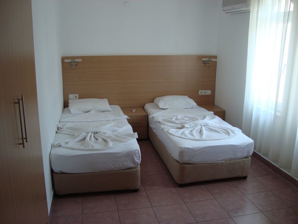 Lale Apart Hotel 3*