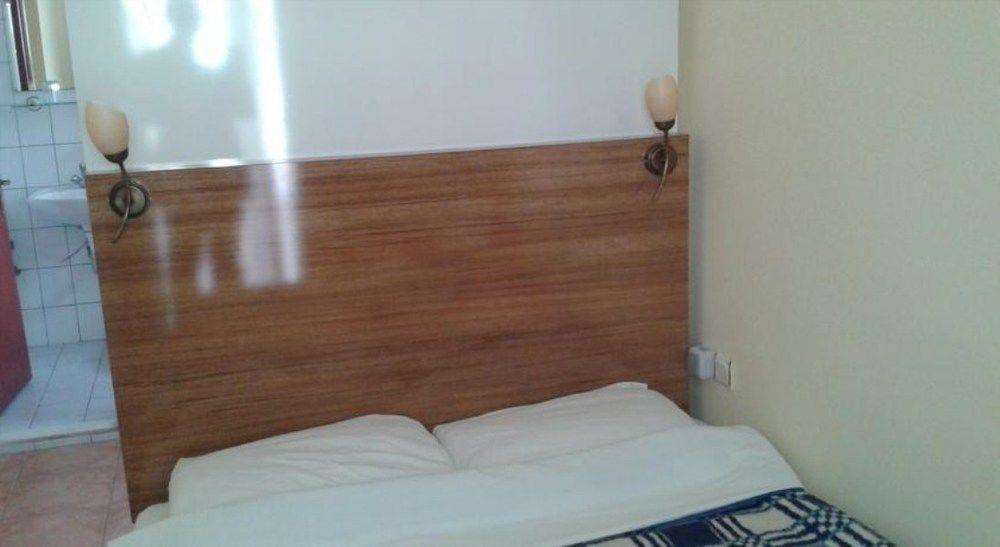 Huzuray Hotel 2*