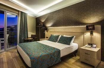 Parador Suite Hotel Hotel 3*