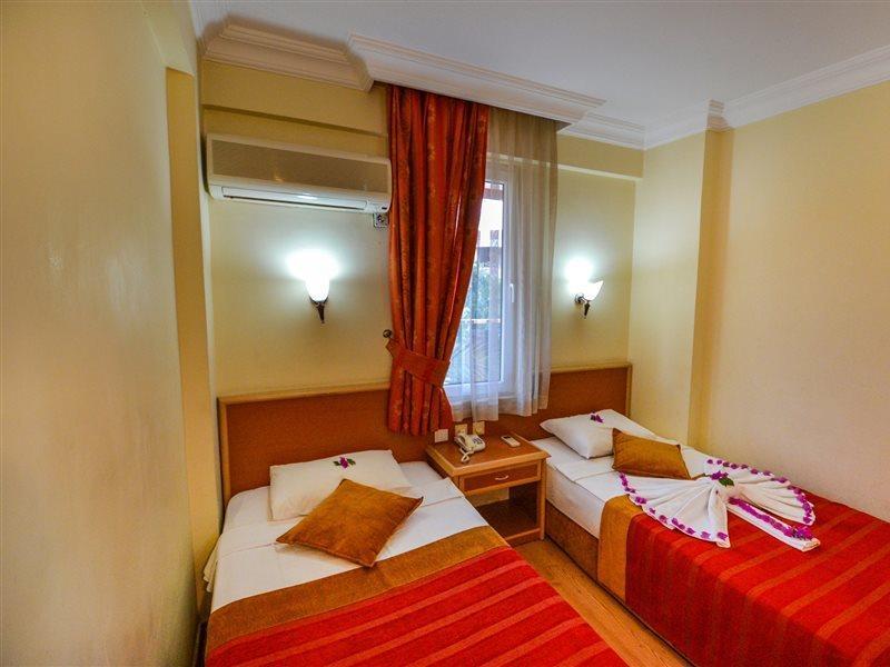 Aparthotel My 3*