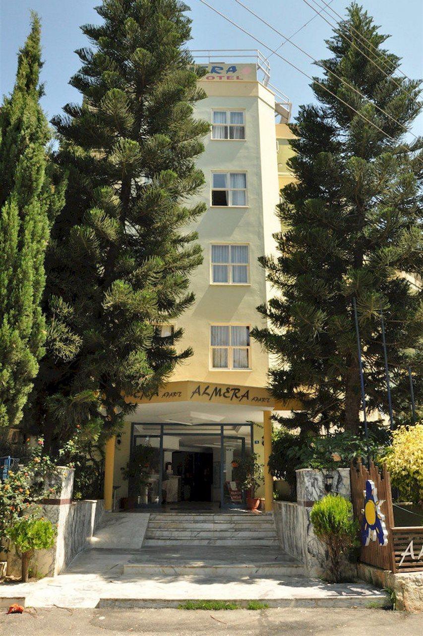Aparthotel Almera Park