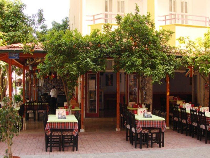 Hotel Mola