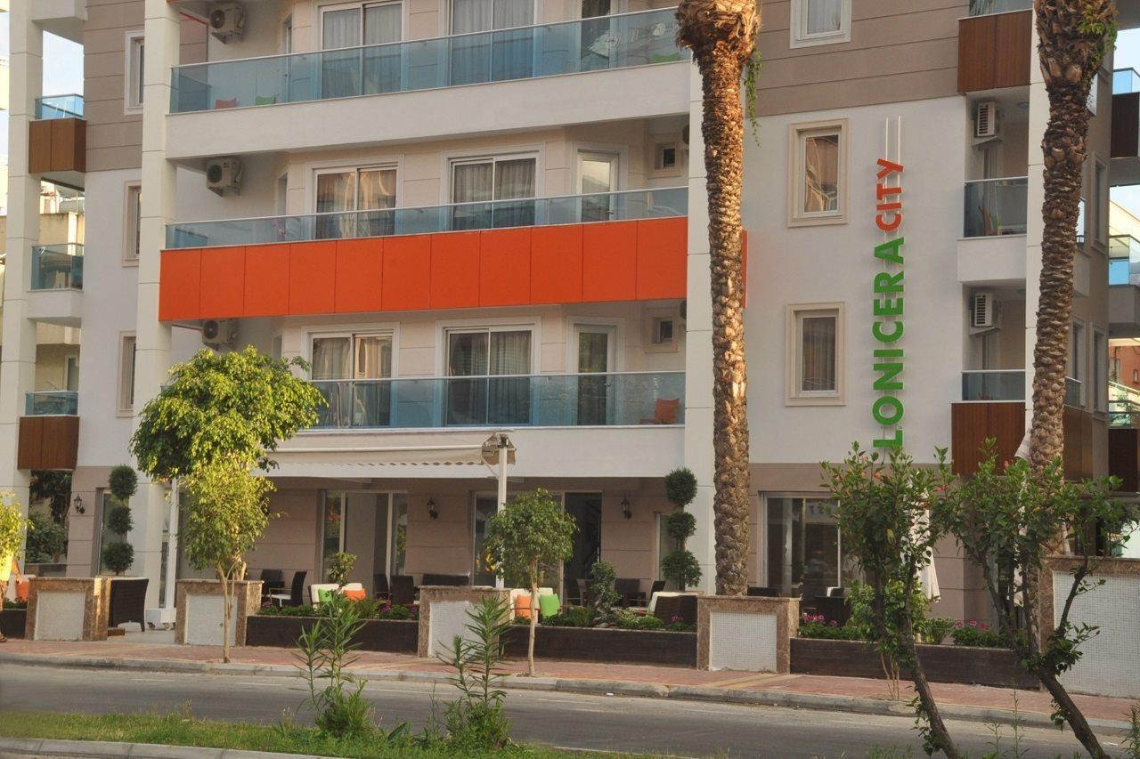 Hotel Lonicera 3*