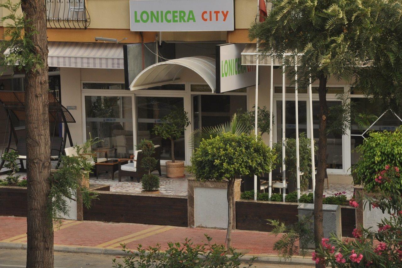 Lonicera