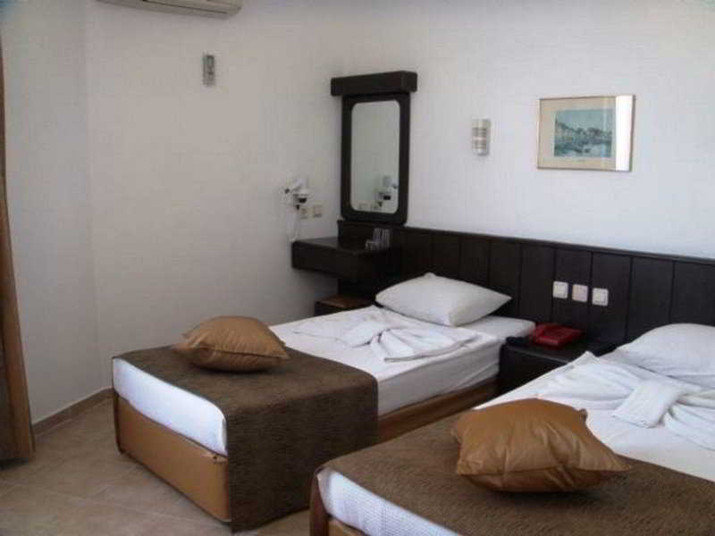 Hotel Kleopatra Celine 3*