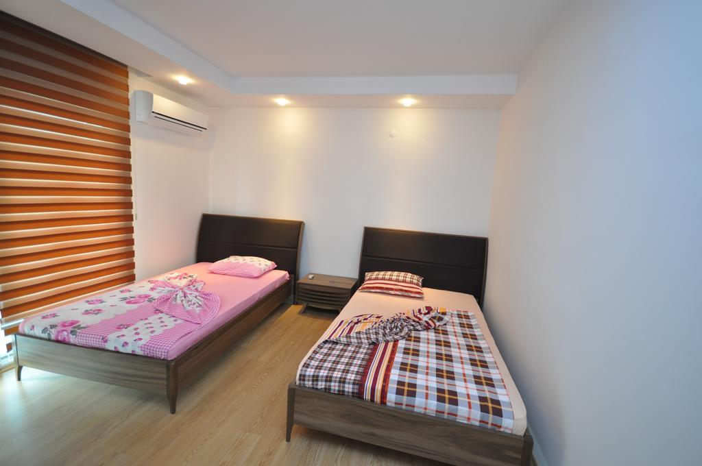 Aura Apartment